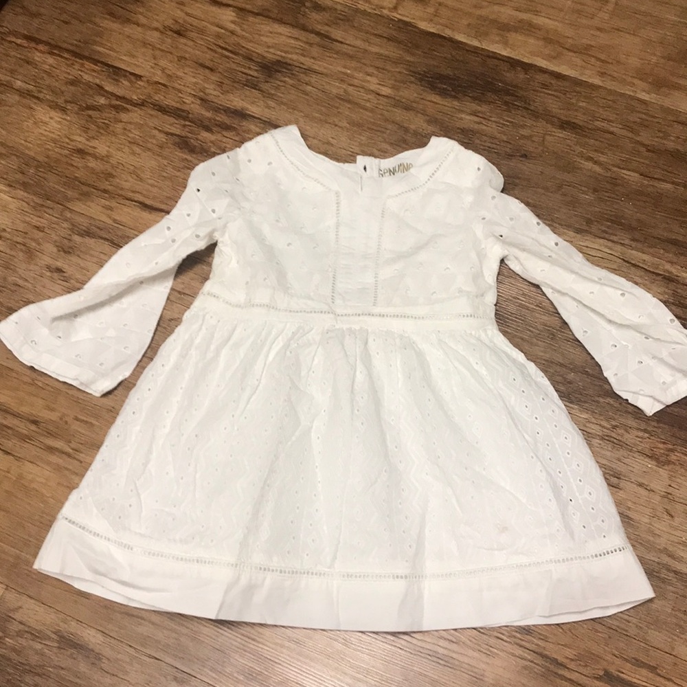 Excellent condition toddler 3T dress.
